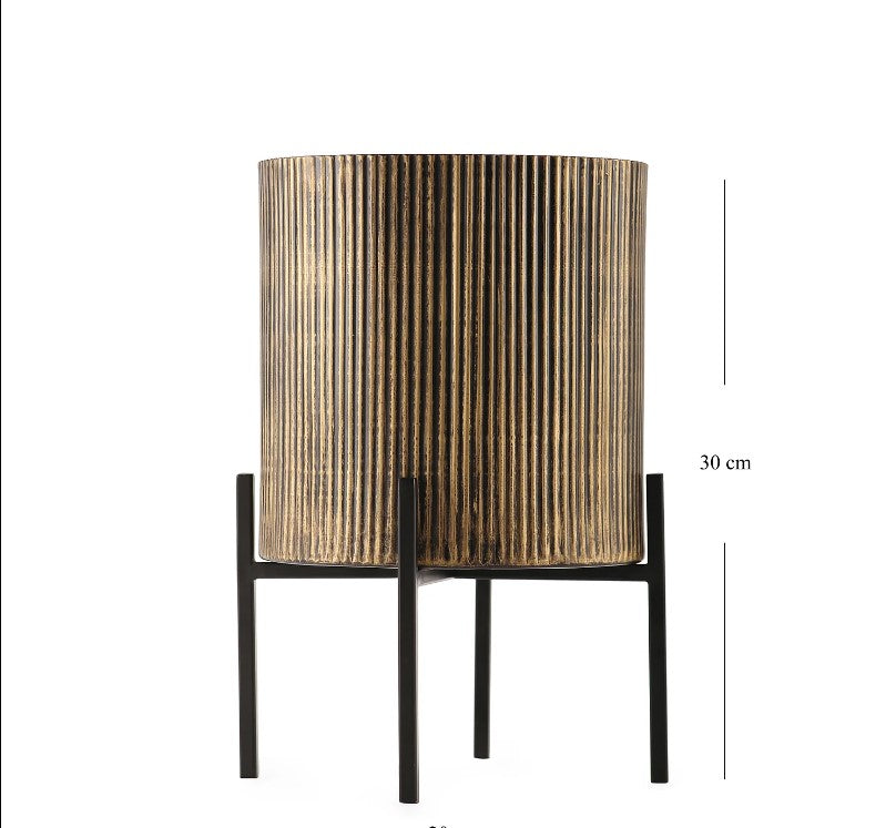 Black Iron Ribbed Planter With Stand Medium