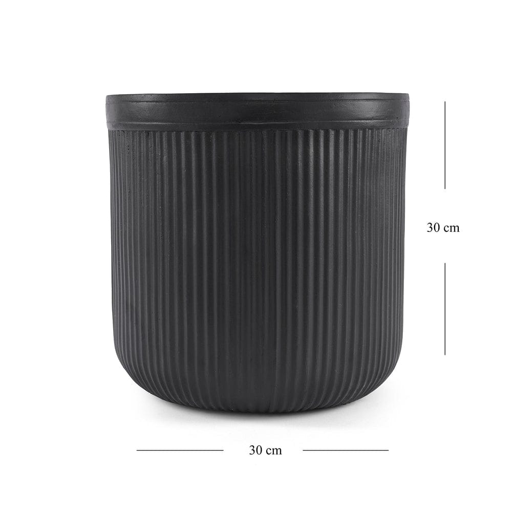 Black Vertical Ribbed Polyfibre Clay Pot Medium